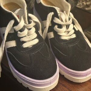 Guess RARE Lug Platform Black and White Sneakers size 37